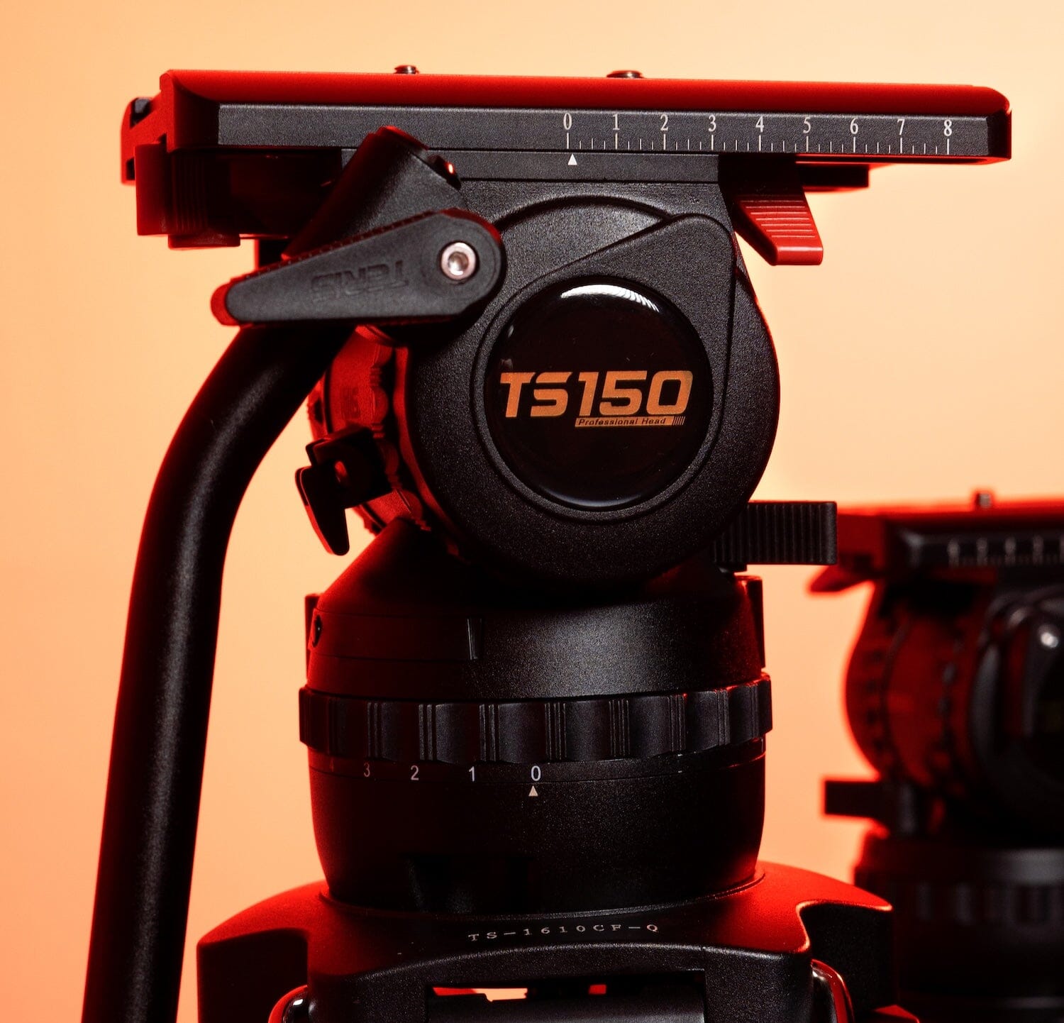 Teris TS150CF-Q Fluid Head & Tripod Kit (Carbon Fiber) Fluid Head & Tripod Kit Indipro 